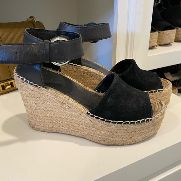 Marc Fisher black wedge!